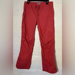 IZod red utility cargo pants. Women’s size 10, can be worn as pants or Capri.